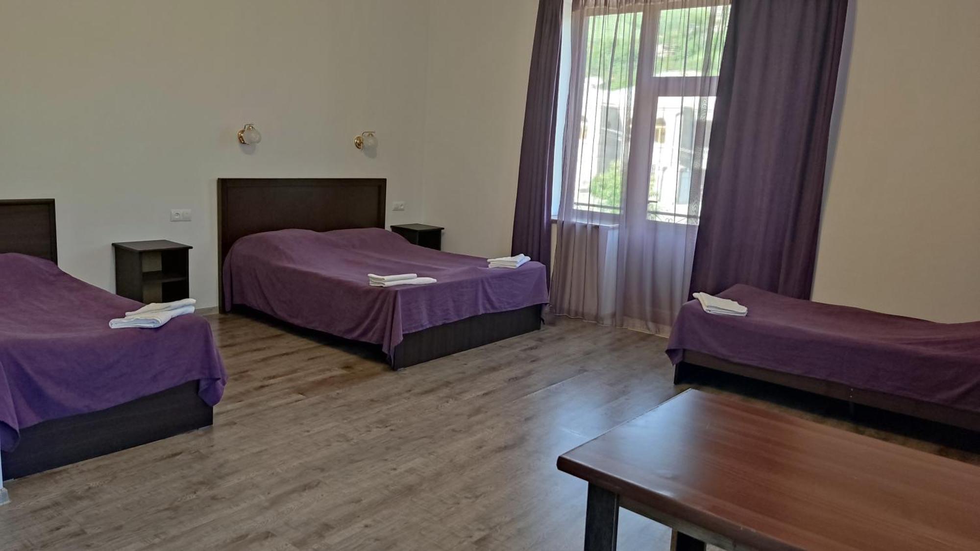 Hotel Mthnadzor Goris Esterno foto